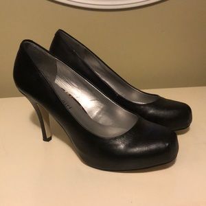 Madden Girl Black Pumps